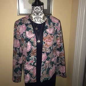 Light jacket with small front pockets.